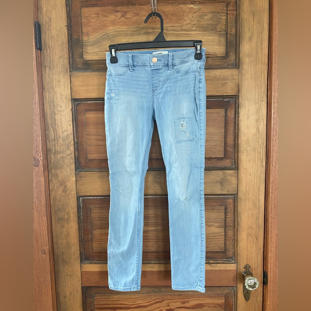 Abercrombie Girls Light Wash Skinny Jeans